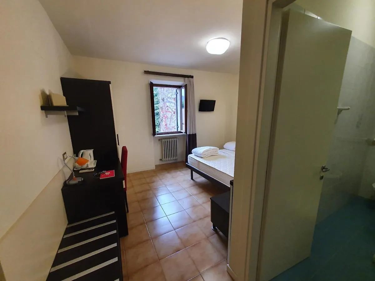 Hotel Alla Torre Garda