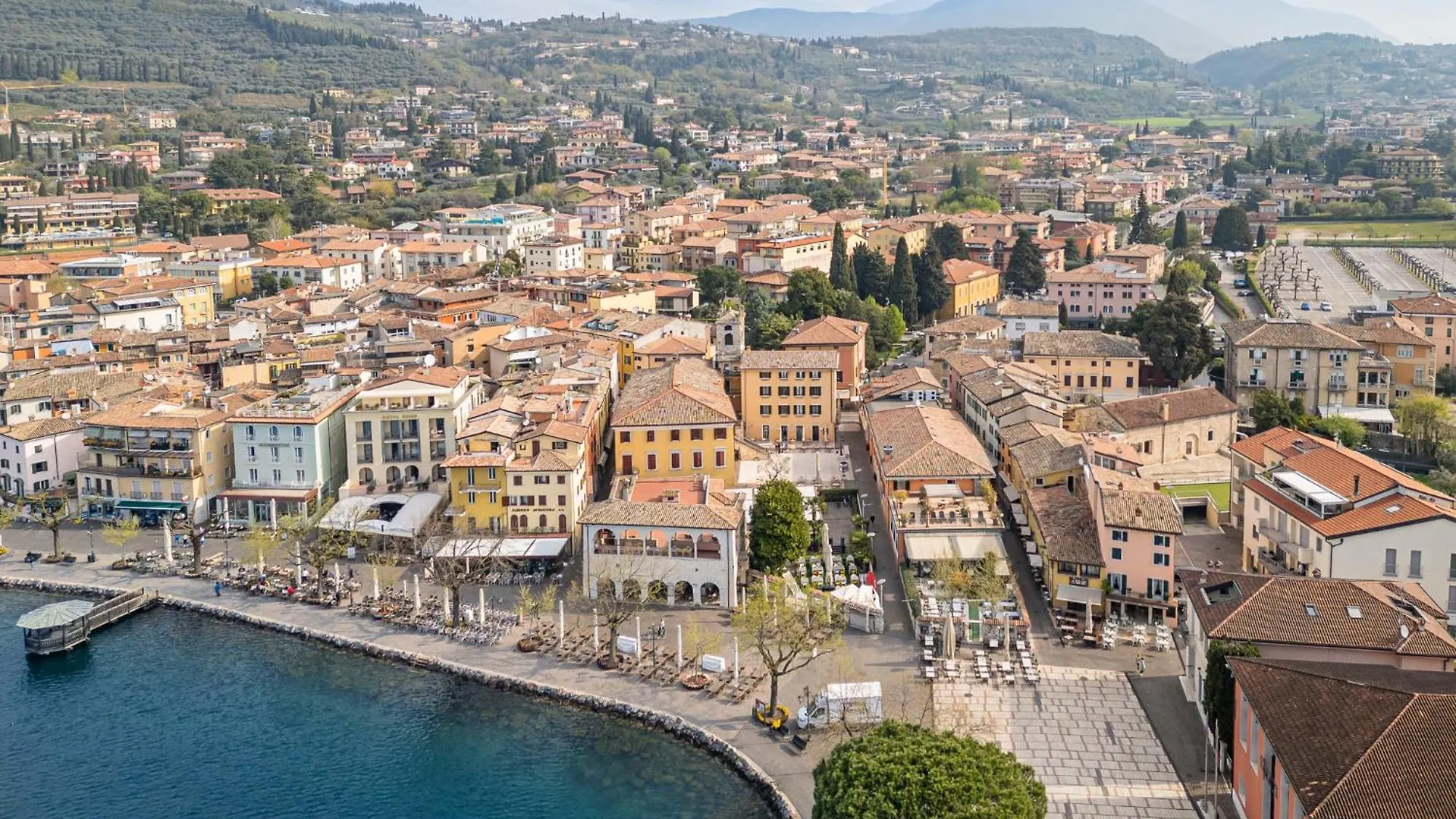 Hotel Alla Torre Garda  Garda (Verona)
