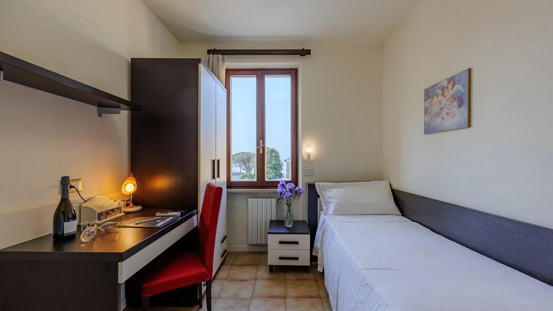 Hotel Alla Torre Garda  3*, Garda (Verona) Italien