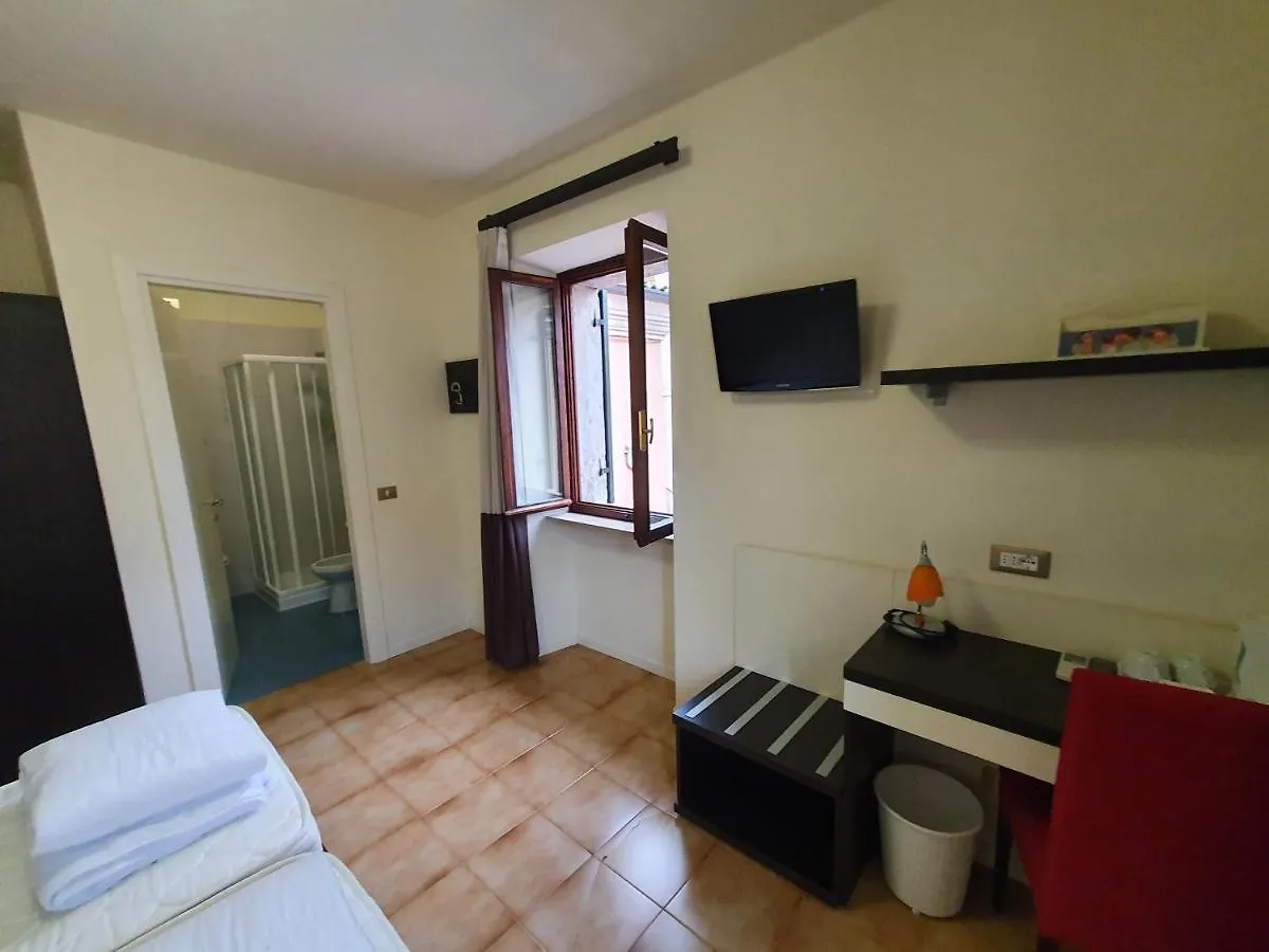 Hotel Alla Torre Garda  3*, Garda (Verona)