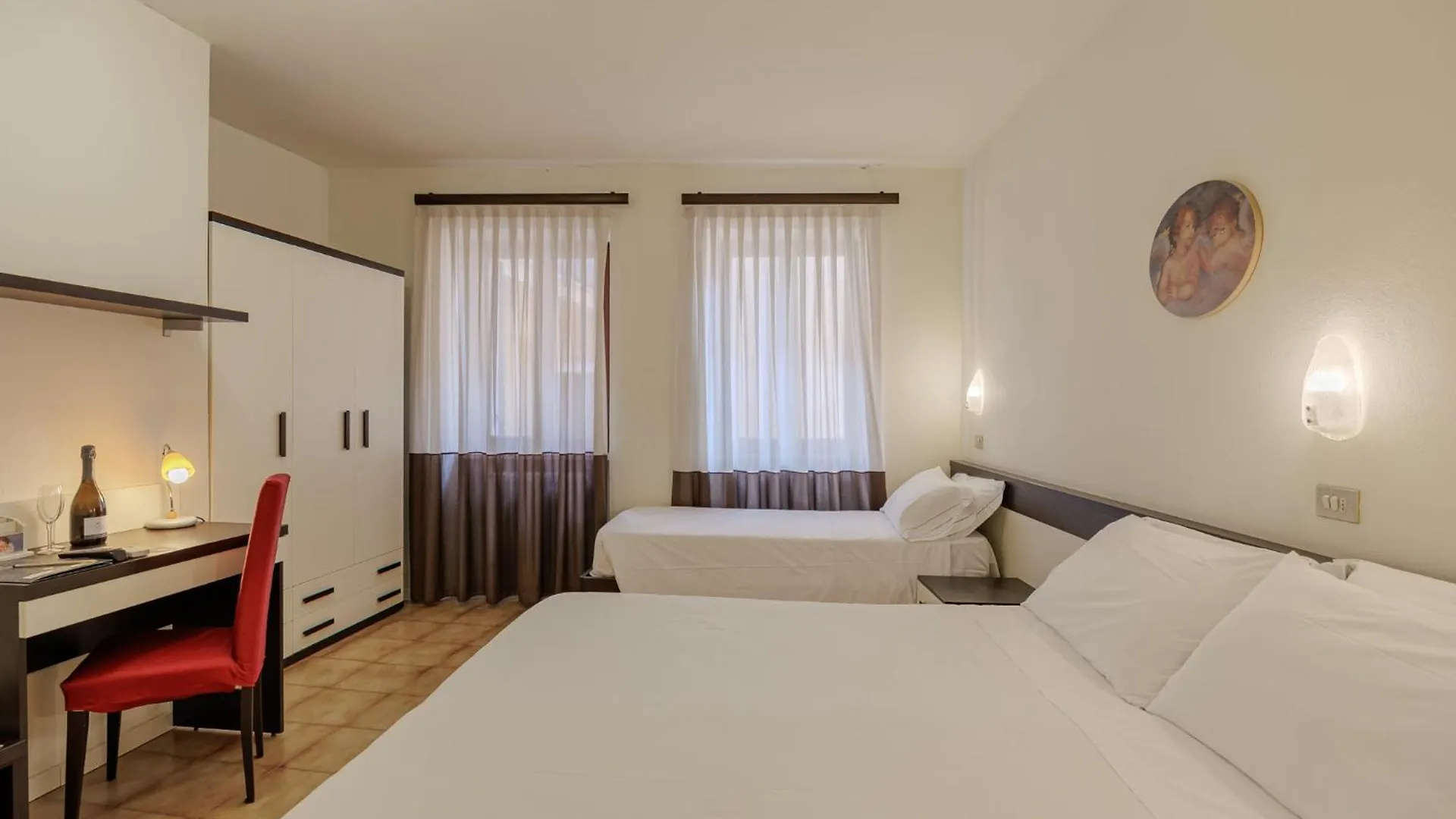 Hotel Alla Torre Garda  Garda (Verona)
