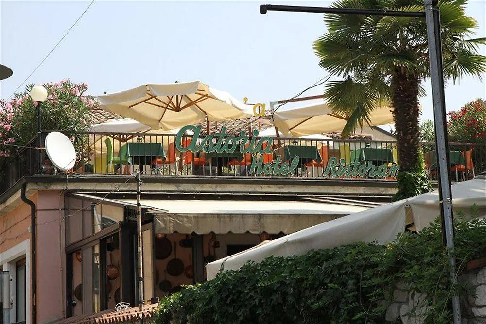 Hotel Alla Torre Garda