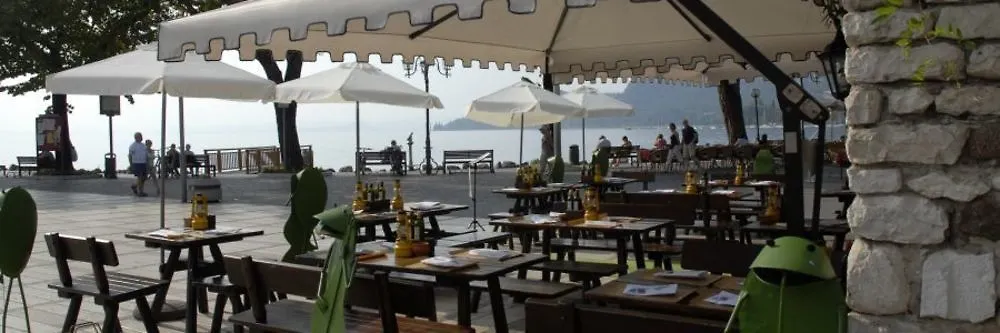 Hotel Alla Torre Garda   Garda (Verona)